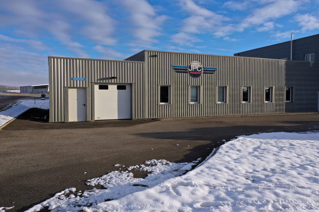 Façade avec neige - JPC Aviation